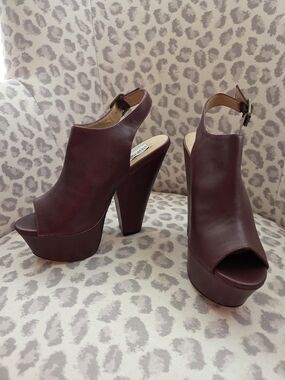 Steve Madden Women's Burgundy Platform Peep-Toe Slingback Heels